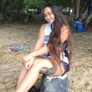 Meet your Posher, Maylania